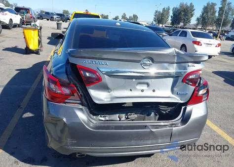 2018 Nissan Altima 2.5 Sr z USA, uszkodzony, nr VIN 1N4AL3AP4JC283968